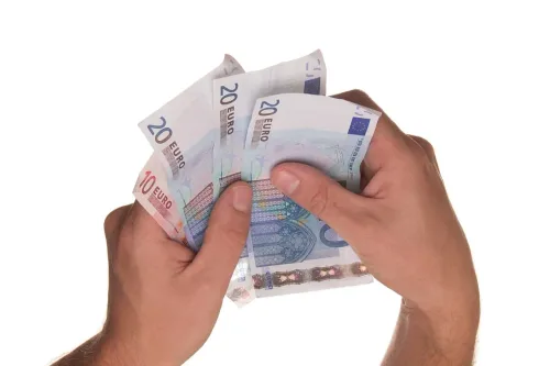 Inzercia úverov - pozor na podvodné ponuky